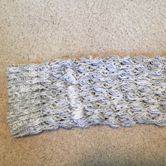 Forever 21 Long-Sleeved Sweater - Picture 5 of 5